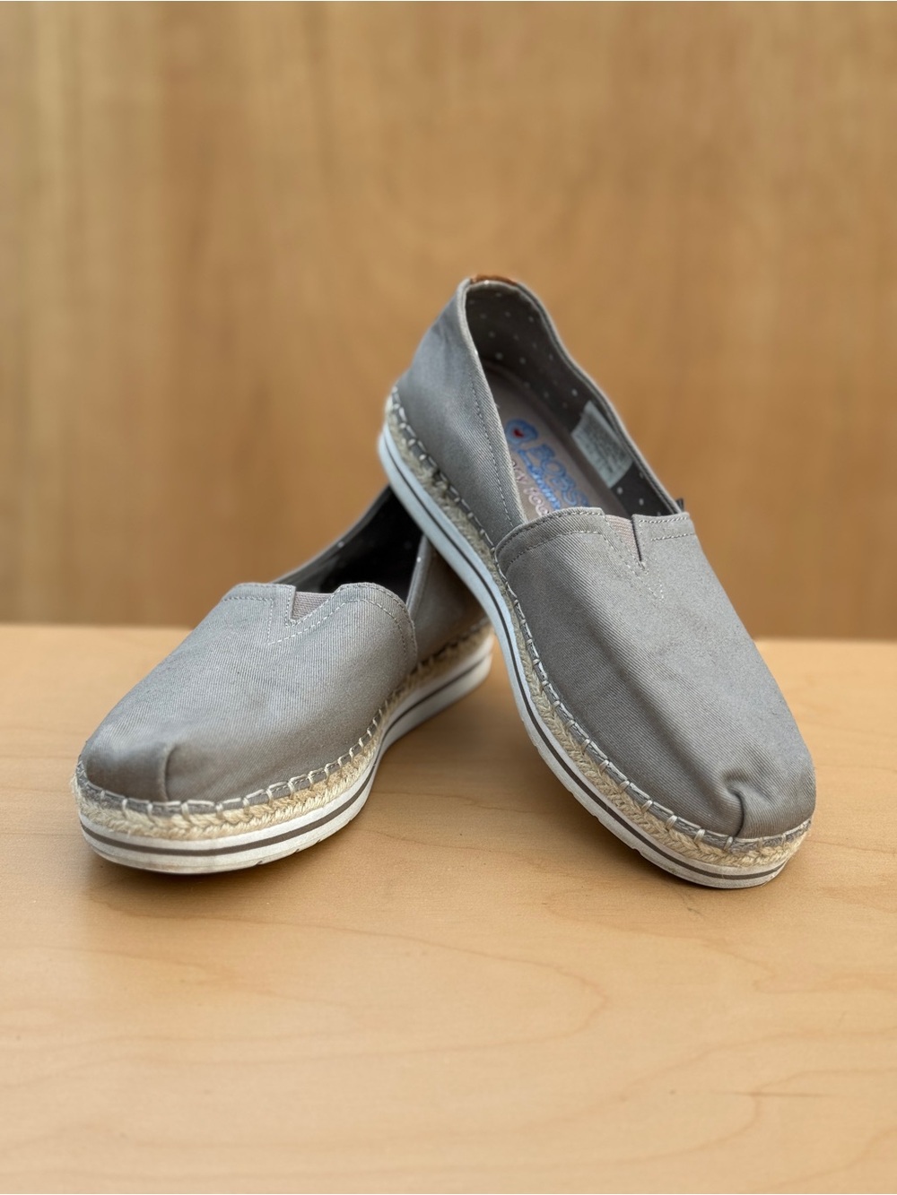 BOBS from Skechers Gray Canvas Breeze Espadrille Slip On Flats Size 6.5